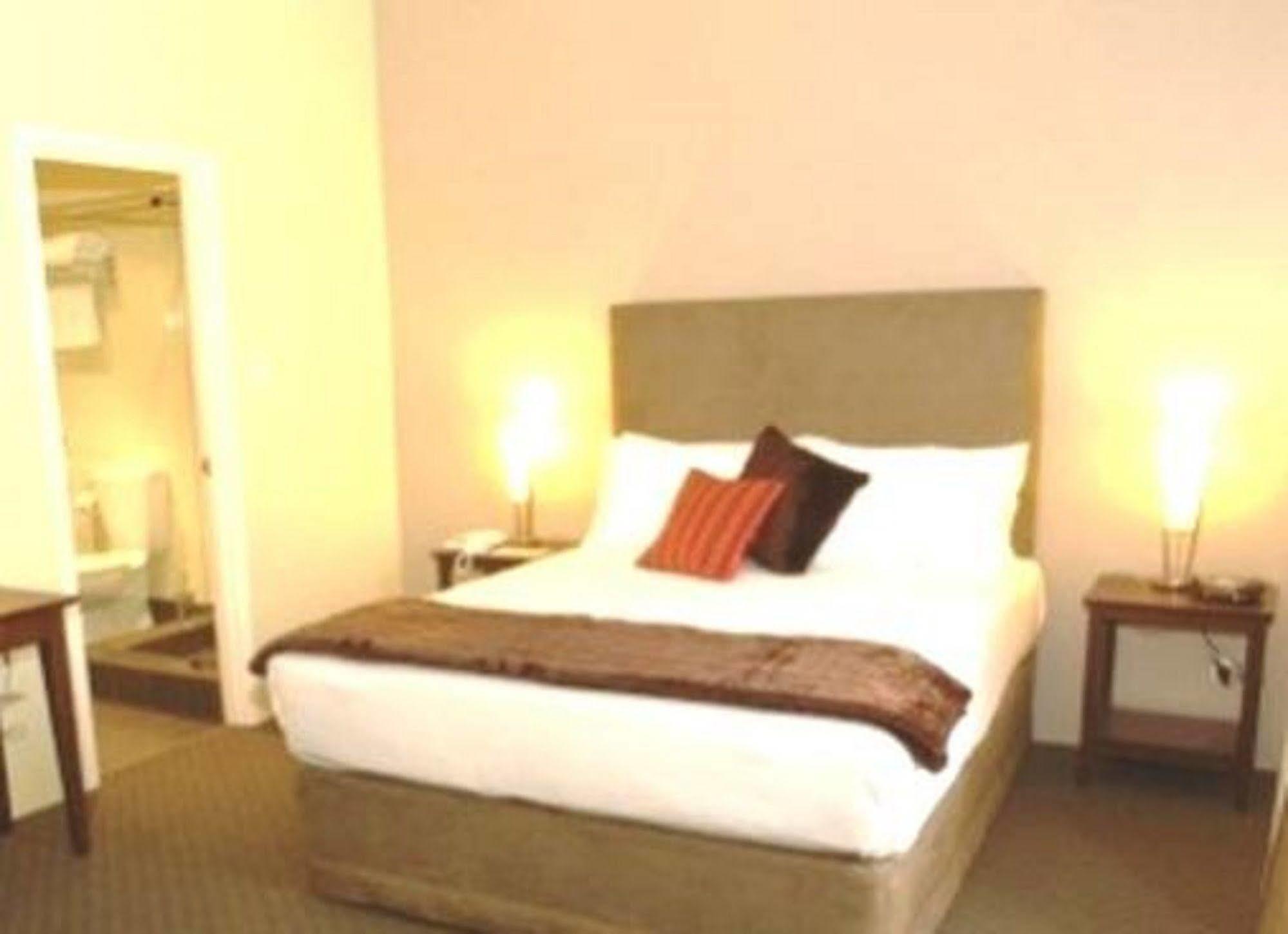 Joondalup City Hotel Perth Ngoại thất bức ảnh